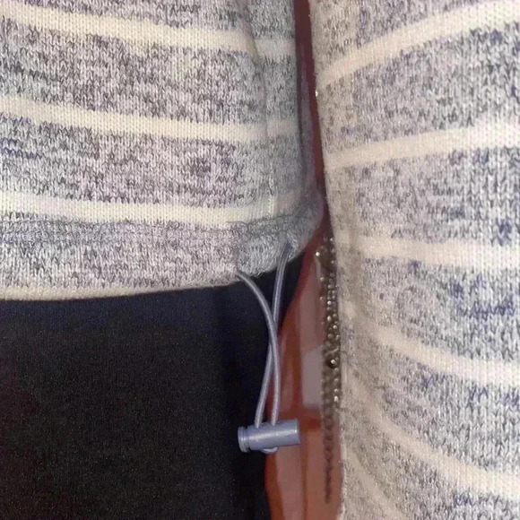 THREAD & SUPPLY Horizontal Striped Pullover Gray and White SIZE LARGE - Picture 4 of 6